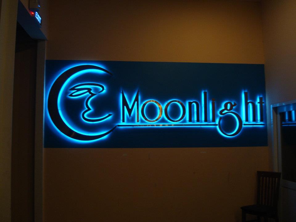 Moonlight Coffee Lounge - Ngắm cảnh sài gòn