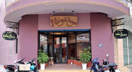 Cafe Nắng Khuya - 10F Trần Nhật Duật, Quận 1