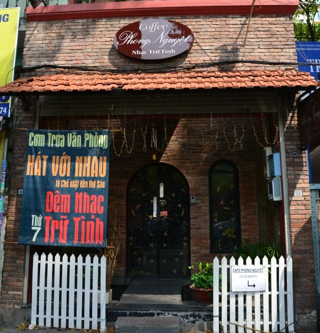 Cafe Phong Nguyệt - 154 Nguyễn Đình Chiểu, Quận 3