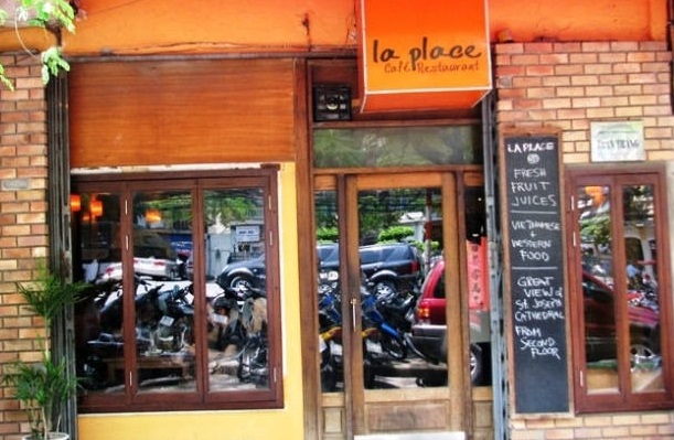 La Place Cafe - 6 Âu Triệu, Hoàn Kiếm